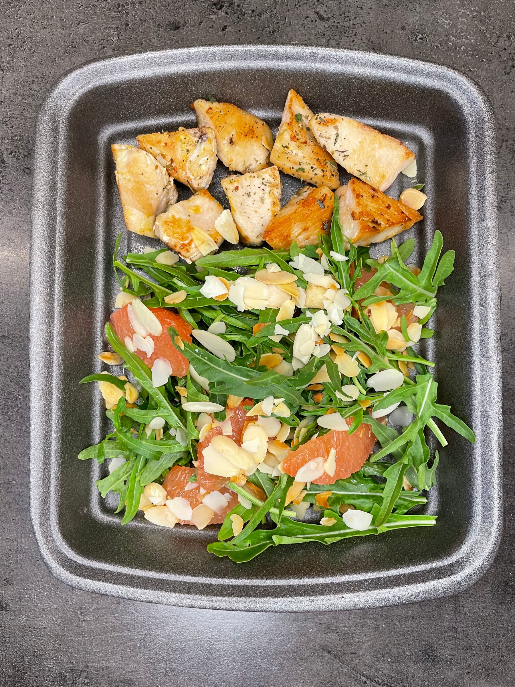 Salad Grapefruit and Arugula Chicken